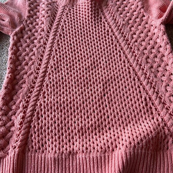 If It Were Me Women’s Pink Sweater Size S – Perfect Spring Transition Piece - Picture 3 of 7